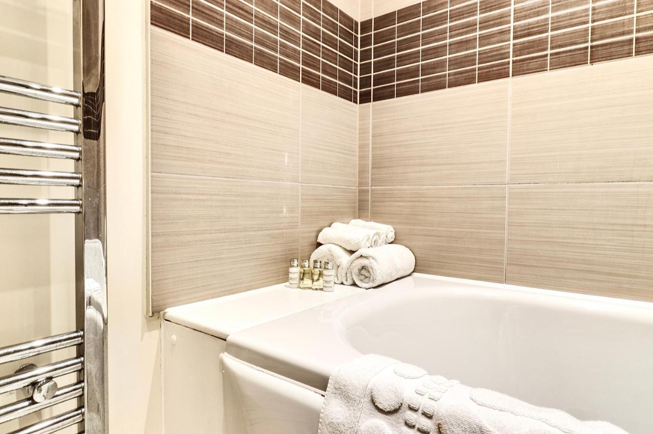 Sapphire Serviced Apartment チェルムスフォード エクステリア 写真